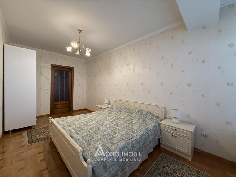 Chirie! Casă în 3 nivele! Telecentru, str. Mihail Berezovschi, 3 camere + living. Euroreparație!: 2