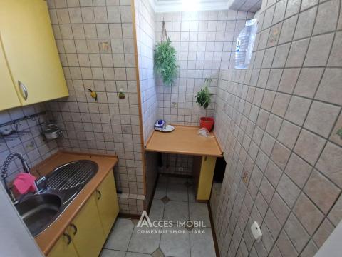 : Botanica, str. Grenoble