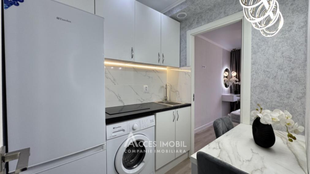 Center, Grigore Vieru Blvd, 1 room! Eurorepair!: 2