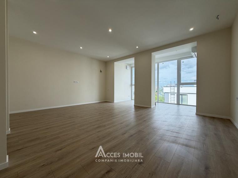 TownHouse în 3 niveluri! Râșcani, str. Chicago, 3 camere + living, 210m2 + 2 ari. Euroreparație!: 3