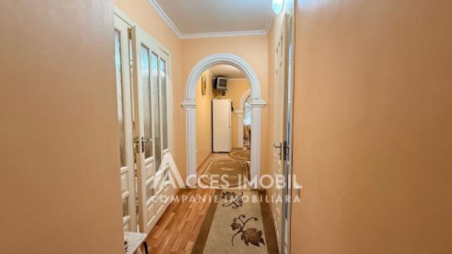 Botanica, bd. Traian, 3 camere + living. Încălzire autonomă!: 28