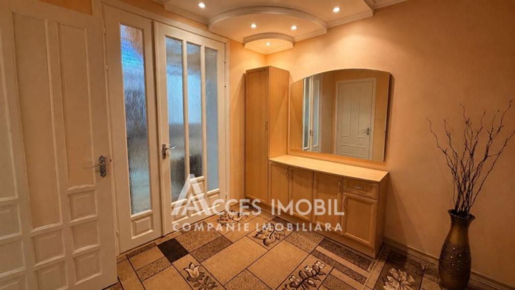 Botanica, bd. Traian, 3 camere + living. Încălzire autonomă!: 30