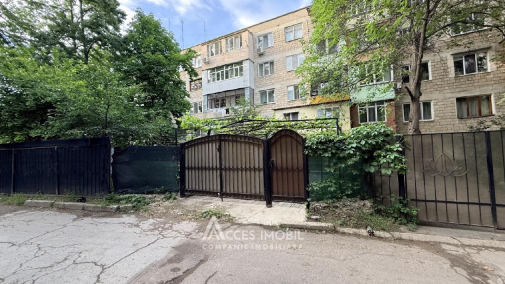 Botanica, bd. Traian, 3 camere + living. Încălzire autonomă!: 1