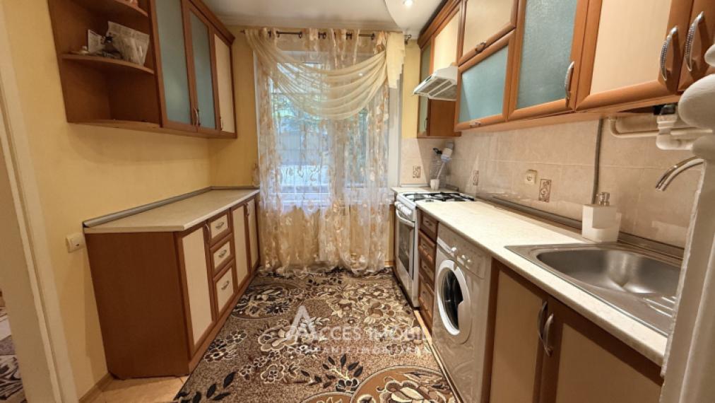 Botanica, bd. Traian, 3 camere + living. Încălzire autonomă!: 9