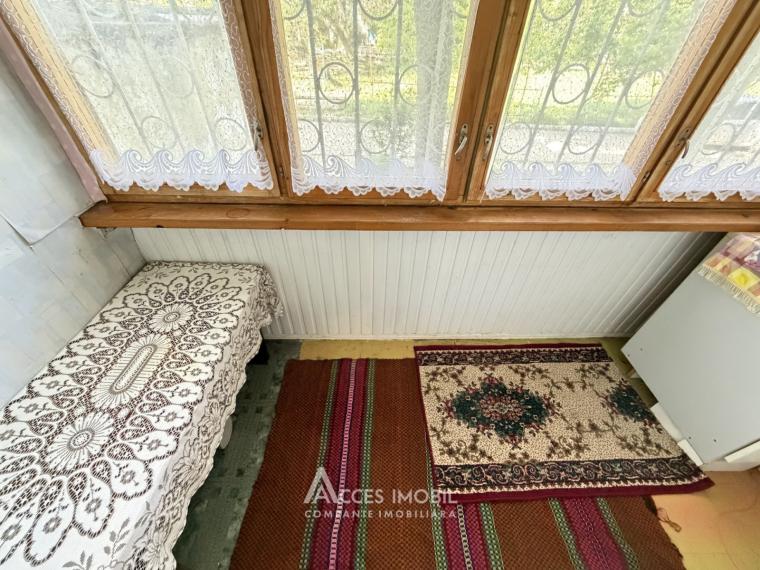 Botanica, Burebista street, 1 room, Series 102. Middle location!: 8