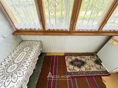 Botanica, Burebista street, 1 room, Series 102. Middle location!: 8