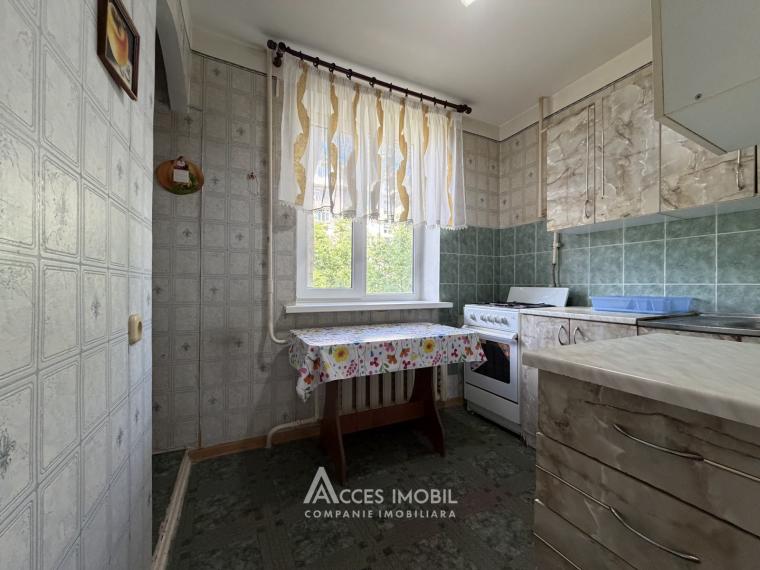 Botanica, Burebista street, 1 room, Series 102. Middle location!: 3