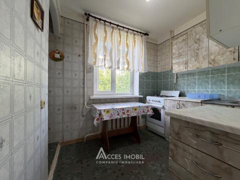 Botanica, Burebista street, 1 room, Series 102. Middle location!: 3