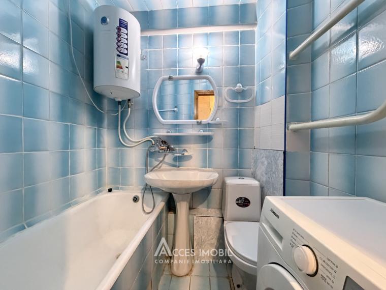 Botanica, Burebista street, 1 room, Series 102. Middle location!: 7