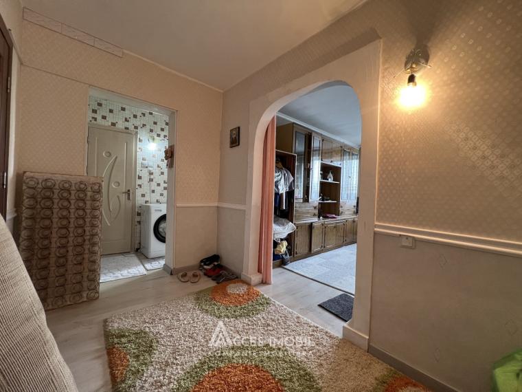 Buiucani, Piața Unirii Principatelor, 2 camere. Localizare de Mijloc!: 7