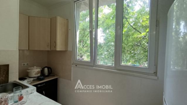 Buiucani, str. Doina și Ion Aldea-Teodorovici, 1 cameră. Localizare de Mijloc!: 4
