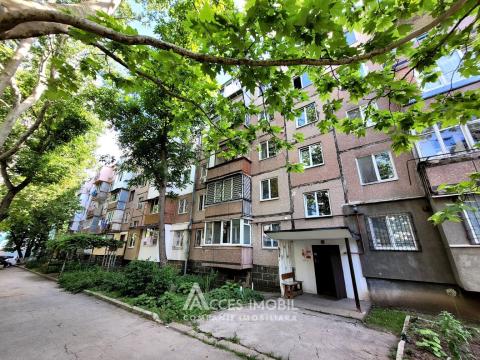 Botanica, str. Grenoble, 2 camere. Hrușciovka!: 10