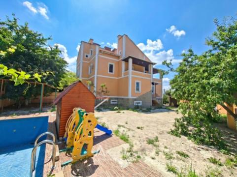 Casă! Buiucani, str. Alexandru Marinescu, 5 camere + living, 750m2 + 7 ari, 4 niveluri!: 17