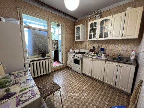 Buiucani, Onisifor Ghibu Street, 3 rooms. Middle floor! MS series: 4