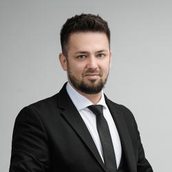 Real estate agent: Daniil Tovpeco