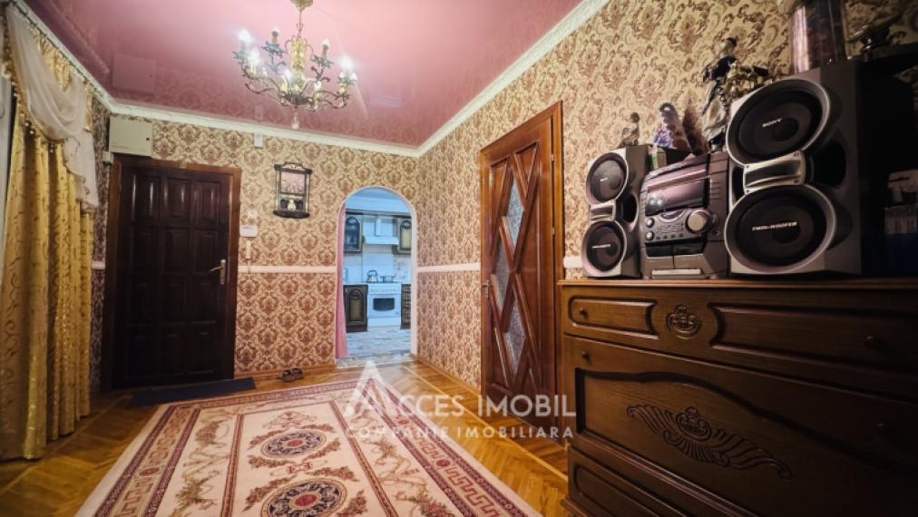 Buiucani, Alba-Iulia street, 4 rooms + living room. Autonomous heating! Series 143!: 9