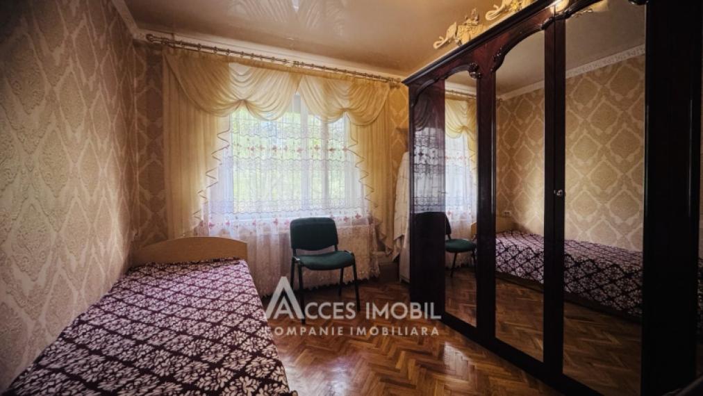 Buiucani, Alba-Iulia street, 4 rooms + living room. Autonomous heating! Series 143!: 2