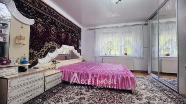 Buiucani, Alba-Iulia street, 4 rooms + living room. Autonomous heating! Series 143!: 1