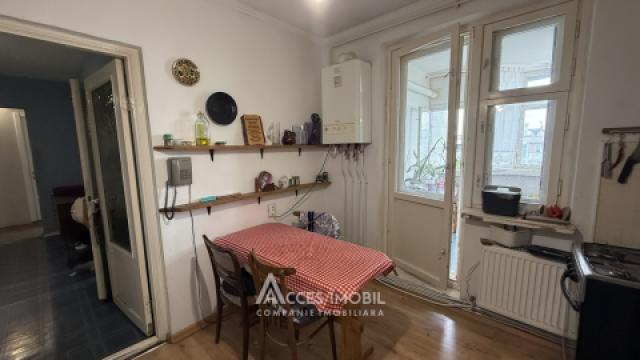 Codru, str. Grenoble, 3 camere + living. Euroreparație! Seria 143! Încălzire autonomă!: 5