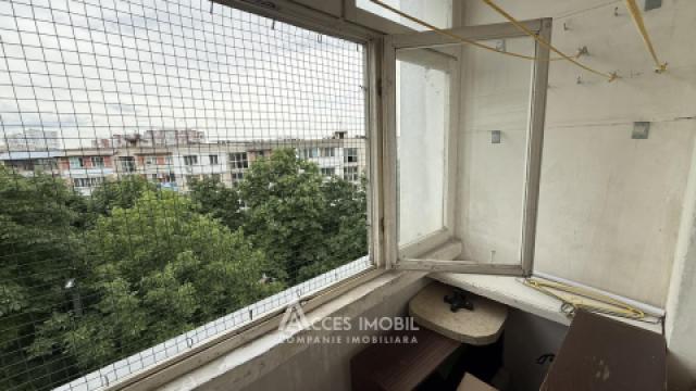 Codru, str. Grenoble, 3 camere + living. Euroreparație! Seria 143! Încălzire autonomă!: 12