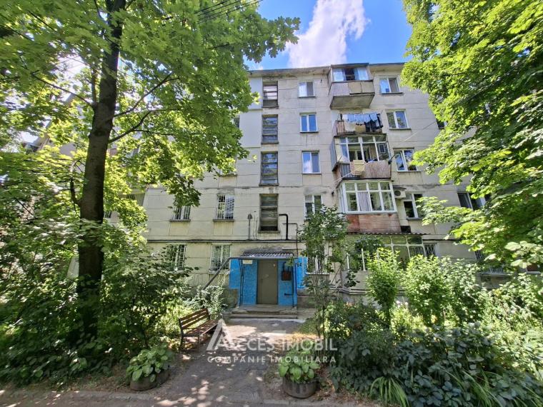 Râșcani, str. Alecu Russo, 2 camere + living. Hrușciovka! Localizare de Mijloc!: 0