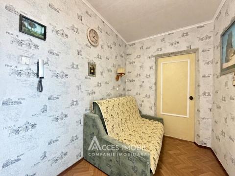 Râșcani, bd. Moscova, 2 camere. De mijloc!: 3