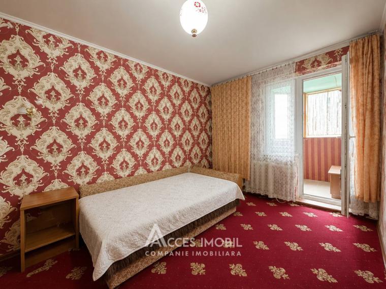 Râșcani, bd. Moscova, 2 camere. De mijloc!: 1