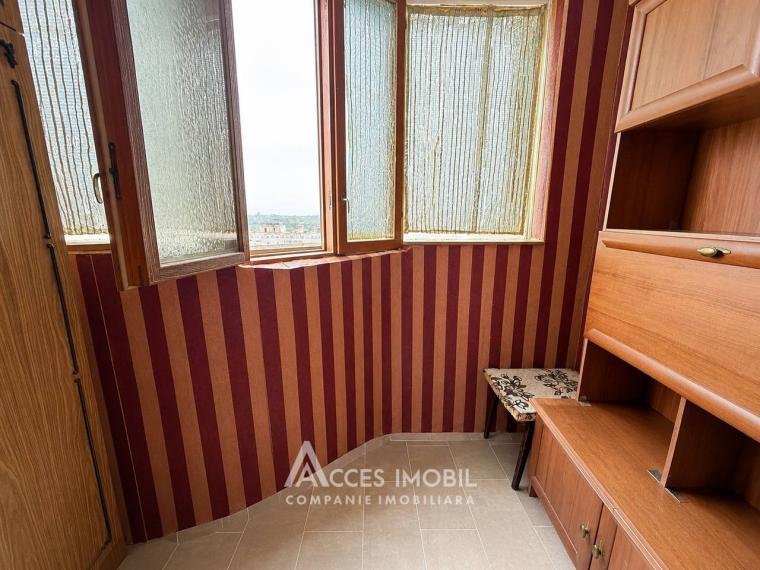 Râșcani, bd. Moscova, 2 camere. De mijloc!: 2