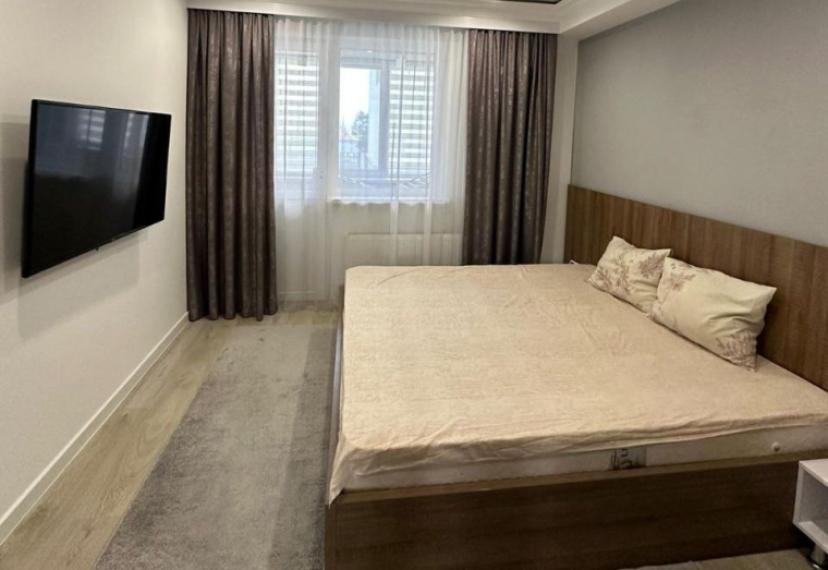 Basconslux! Telecentru, str. Sprîncenoaia, 3 camere + living. Euroreparație!: 3