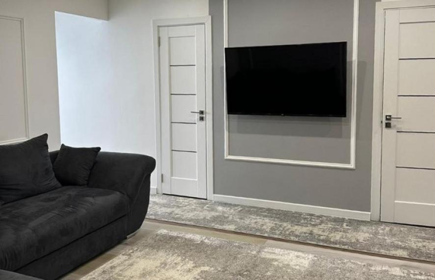 Basconslux! Telecentru, str. Sprîncenoaia, 3 camere + living. Euroreparație!: 8