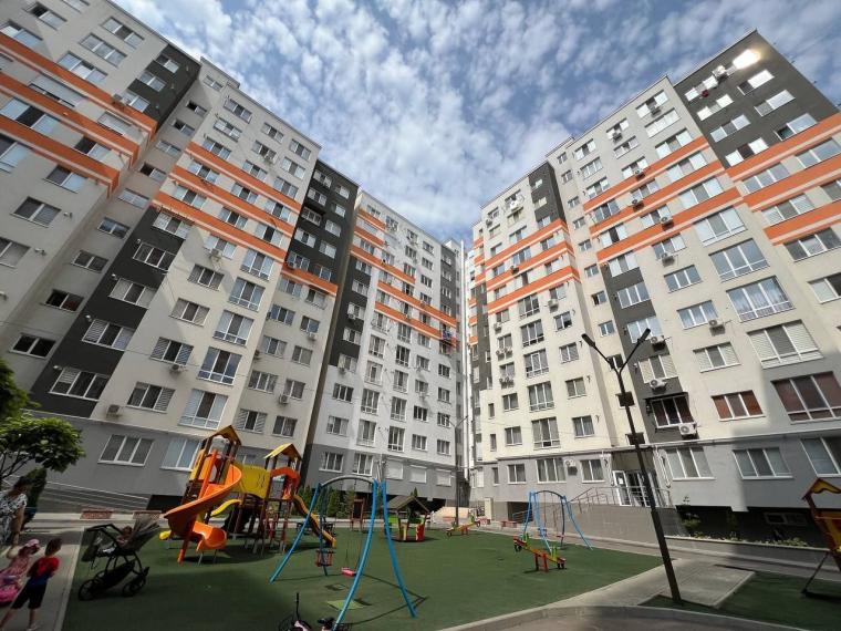Basconslux! Telecentru, str. Sprîncenoaia, 3 camere + living. Euroreparație!: 13