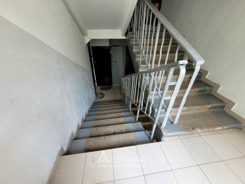 Botanica, str. Hristo Botev, 2 camere. Hrușciovka!: 9
