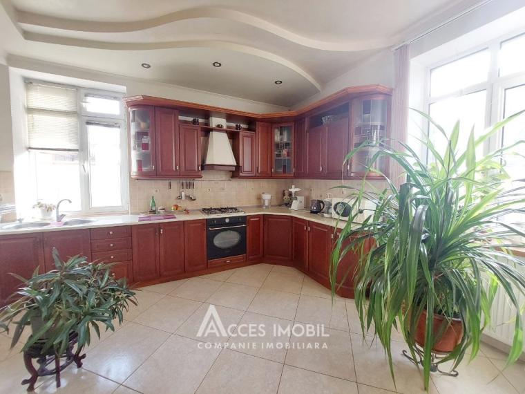 Casă în 3 nivele! str. Praga, Botanica, 450m2 + 4 ari! Euroreparație!: 21