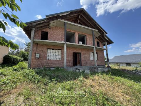 Дом в 2 уровня! Сынджера, ул. Индепенденцей, 5+ комнат + гостиная, 240м² + 6 соток!: 2