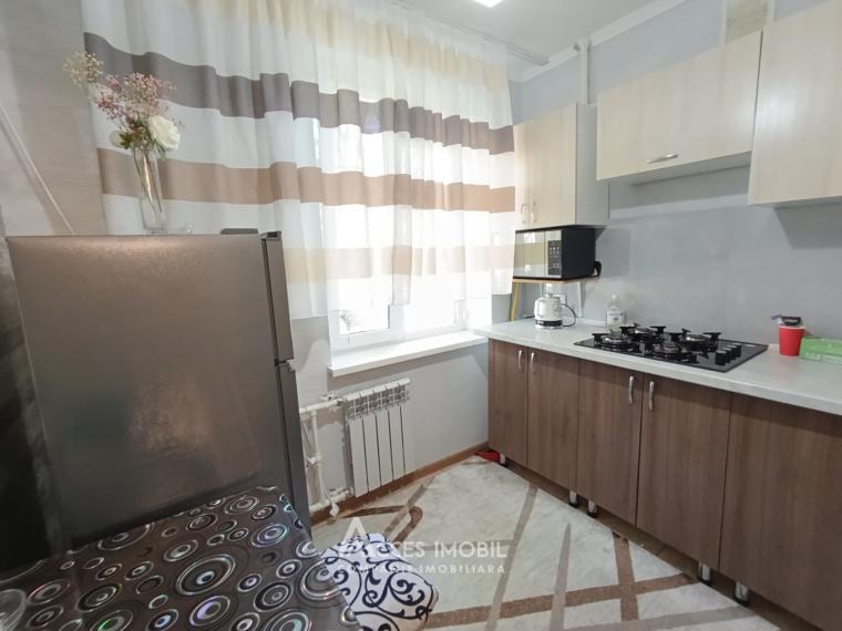 Telecentru, str. Gheorghe Asachi, 2 camere. De mijloc!: 8