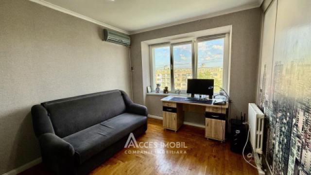 Botanica, str. Independenței, 3 camere. Seria MS. Încălzire autonomă!: 2