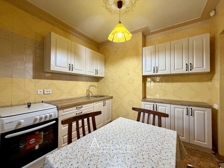 Botanica, str. Independenței, 3 camere + living. Seria 143!: 9