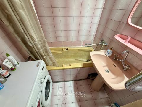Botanica, str. Independenței, 3 camere + living. Seria 143!: 10