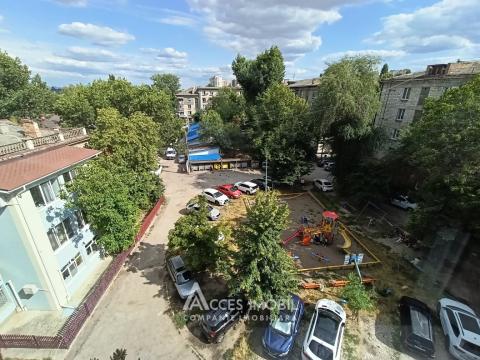 : Centru, bd. Iuri Gagarin