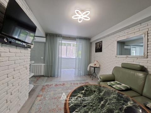 Botanica, str. Trandafirilor, 1 cameră + living. Reparație Euro!: 2