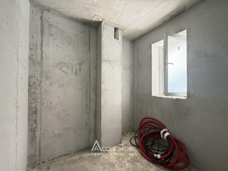 Duplex în 2 niveluri! Ghidighici, str. Alba Iulia, 4 camere + living, 142m² + 4 ari. Varianta albă!: 6