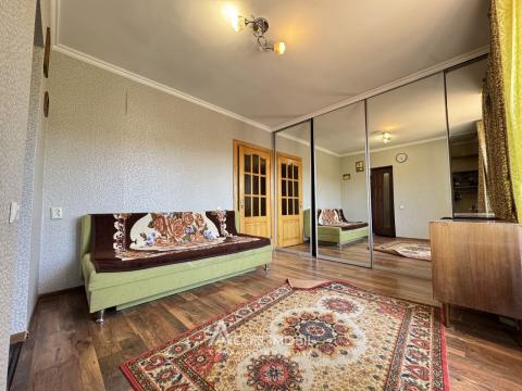 Casă în 2 niveluri!! Centru, str. Brăila, 5+ camere + living, 280 m² + 6 ari. Încălzire autonomă!: 2