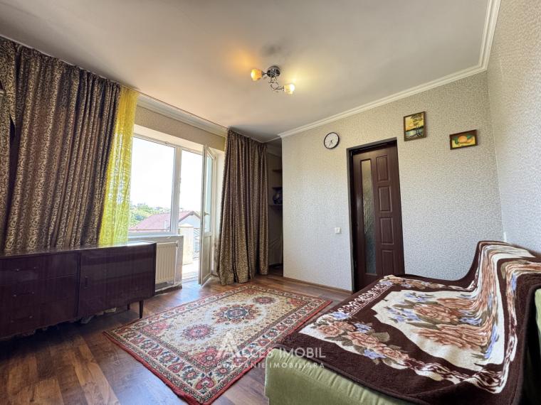 Duplex în 2 niveluri! Centru, str. Brăila, 4 camere + living, 140m² + 3 ari!: 1