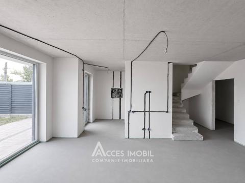 Duplex în 2 niveluri! Grătiești, str. Prieteniei, 3 camere + living, 115m² + 4 ari. Euroreparație!: 3