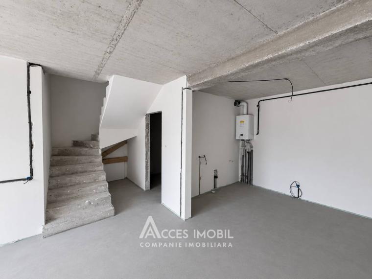 Duplex în 2 niveluri! Grătiești, str. Prieteniei, 3 camere + living, 115m² + 4 ari. Euroreparație!: 4