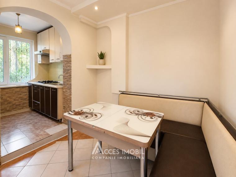 Codru, Costiujeni Street, 3 rooms. Eurorepair! Cahul series!: 4