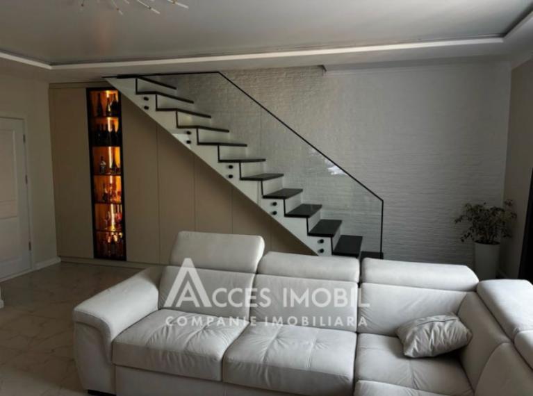 Duplex în 3 niveluri! Durlești, str. Mircești, 3 camere + living, 138m² + 2 ari. Euroreparație!: 3