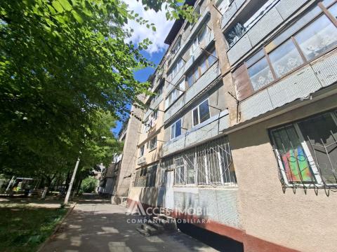 : Râșcani, Miron Costin street