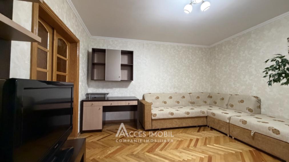 Botanica, bd. Dacia, 2 camere. Seria 143. De mijloc!: 1