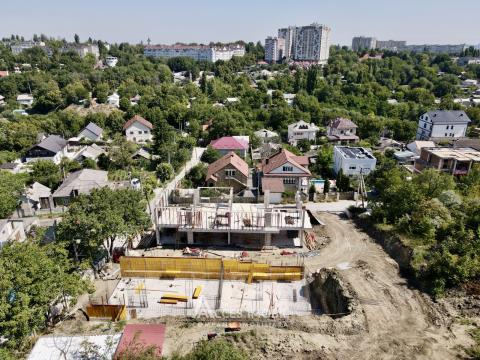 TownHouse în 3 niveluri! Buiucani, str. Porumbrele, 4 camere + living, 273m² + 4 ari. Varianta albă!: 10